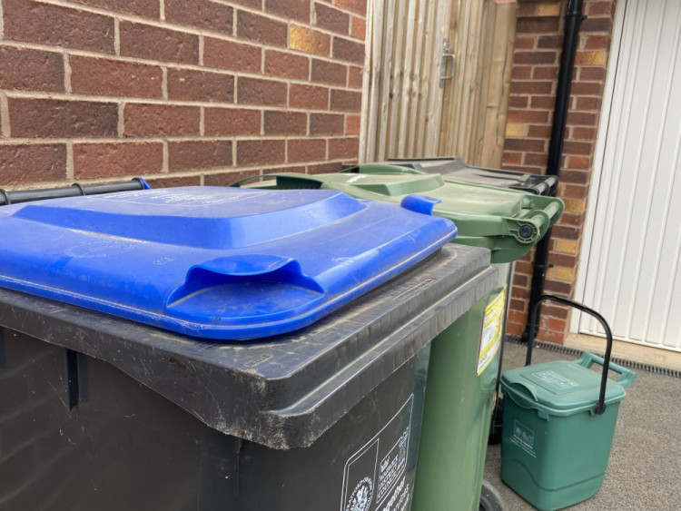 Bin collections in Warwick district will be earlier than usual this week (image by Nub News)