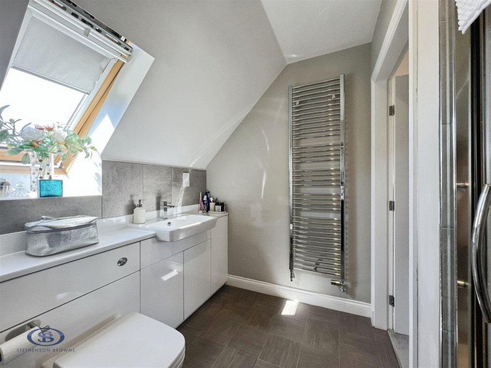En suite (Credit: Stephenson Browne)