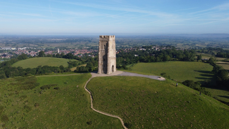: Glastonbury group discusses Free State of Avalon plan (Image: Unsplash) 