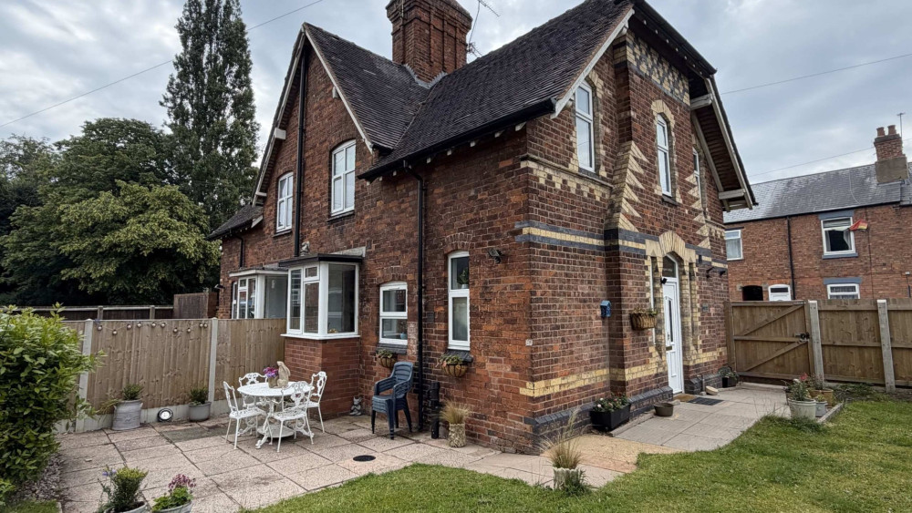 The cottage is full of period character (image via Livia Gregor)