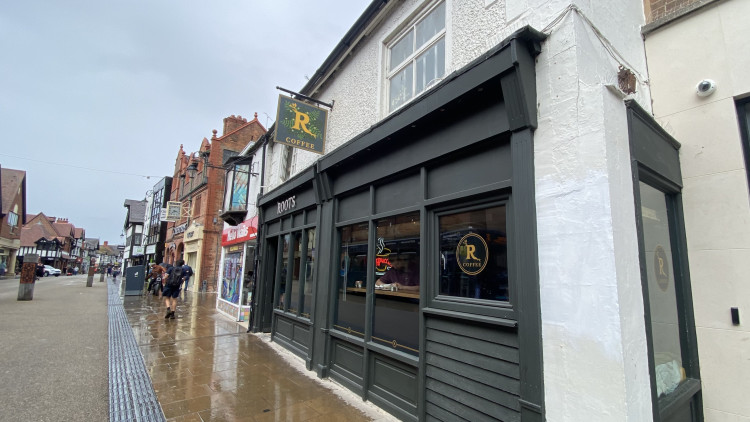 Roots Coffee, a new family-run speciality coffee shop, has opened on Frodsham Street (Nub News)