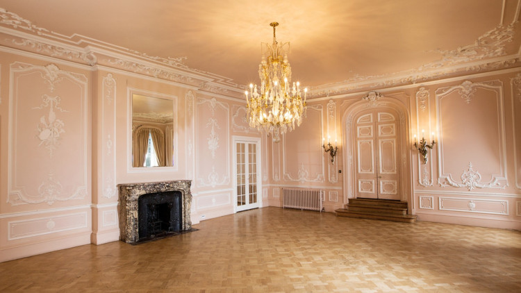 Celebrate your wedding at The Salon room at York House for a special discounted rate until September (credit: Richmond Council).