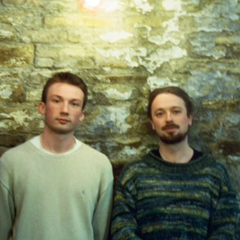 Goosfest - ‘Wings Wednesday’ – An early evening chill-out session by Bill and Ben (The Marigold Men)