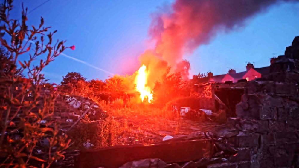 On Monday 6 July, Cheshire Fire and Rescue Service were alerted to an incident to the rear of properties on Catherine Street (Photo: Nub News).