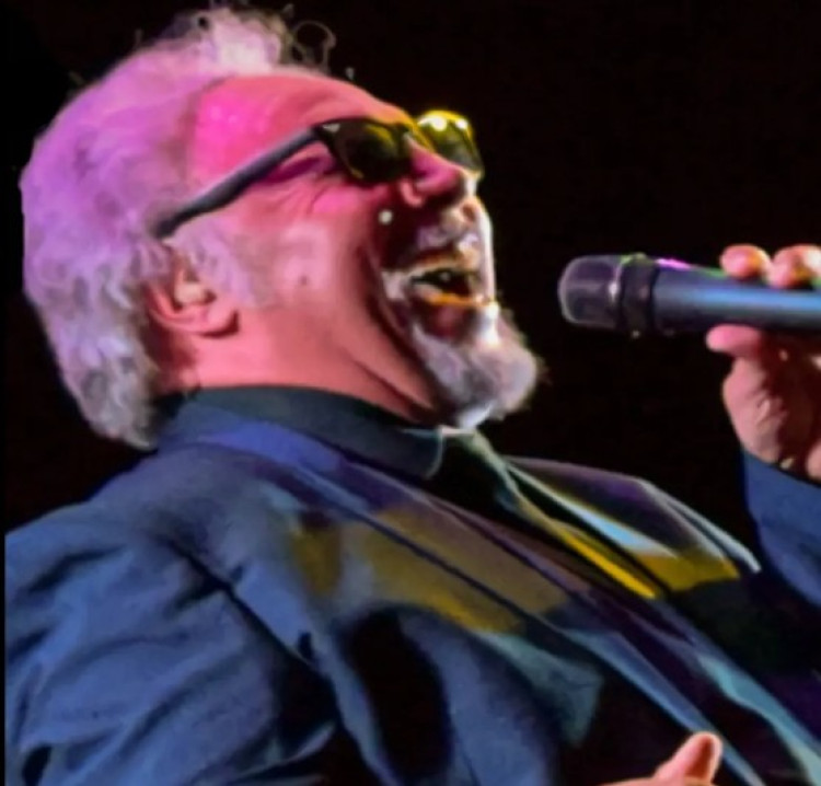 Goostrey Goes to Wales with Robb Dee as Tom Jones