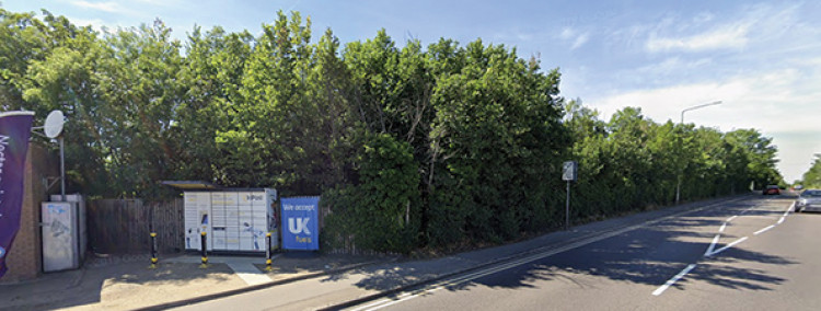 The dwellings will be built on this site on Hogg Lane. 
