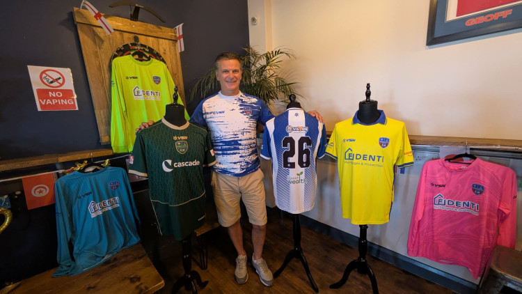 Sandbach United chairman, Simon Tillott, with the club's new kit. (Photo: Nub News) 