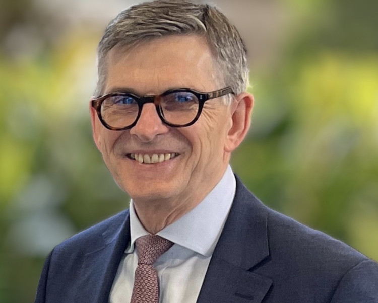Dr Dave Smith