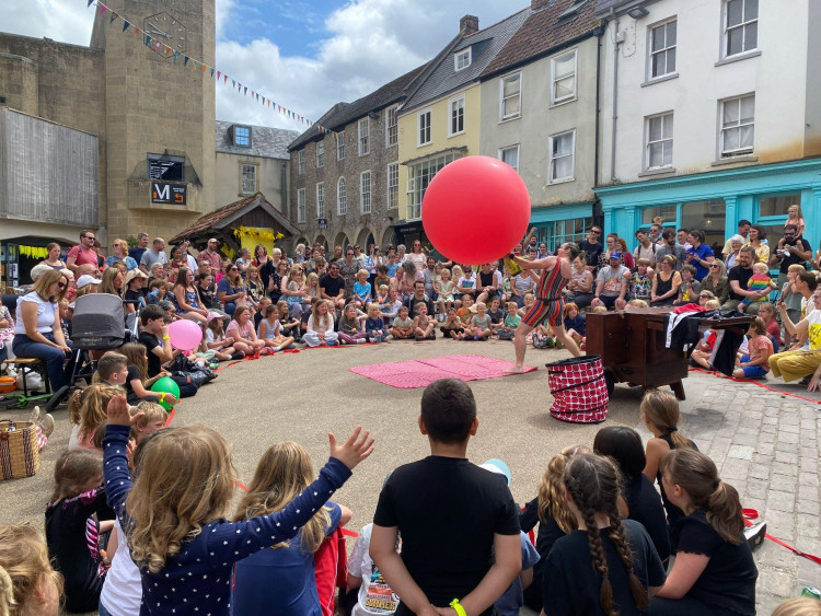 All the World's Our Playground returns with free street theatre, music, dance and workshops. (Photo: Make the Sunshine CIC) 