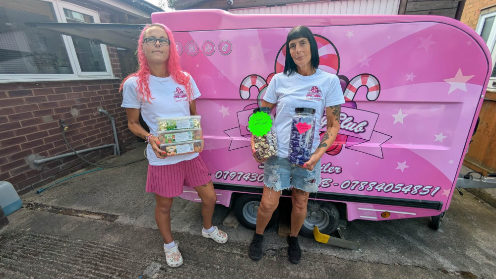 Mum Del (right) and daughter Lauren (left) have set up a sweet trailer business. (Photo: Nub News)