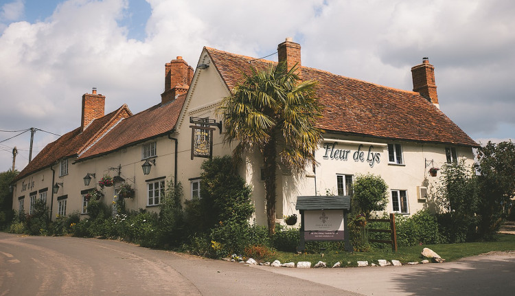 The Fleur de Lys pub in Lowsonford offers special August workshops with painting, crafts, and animal encounters for families (image supplied) 