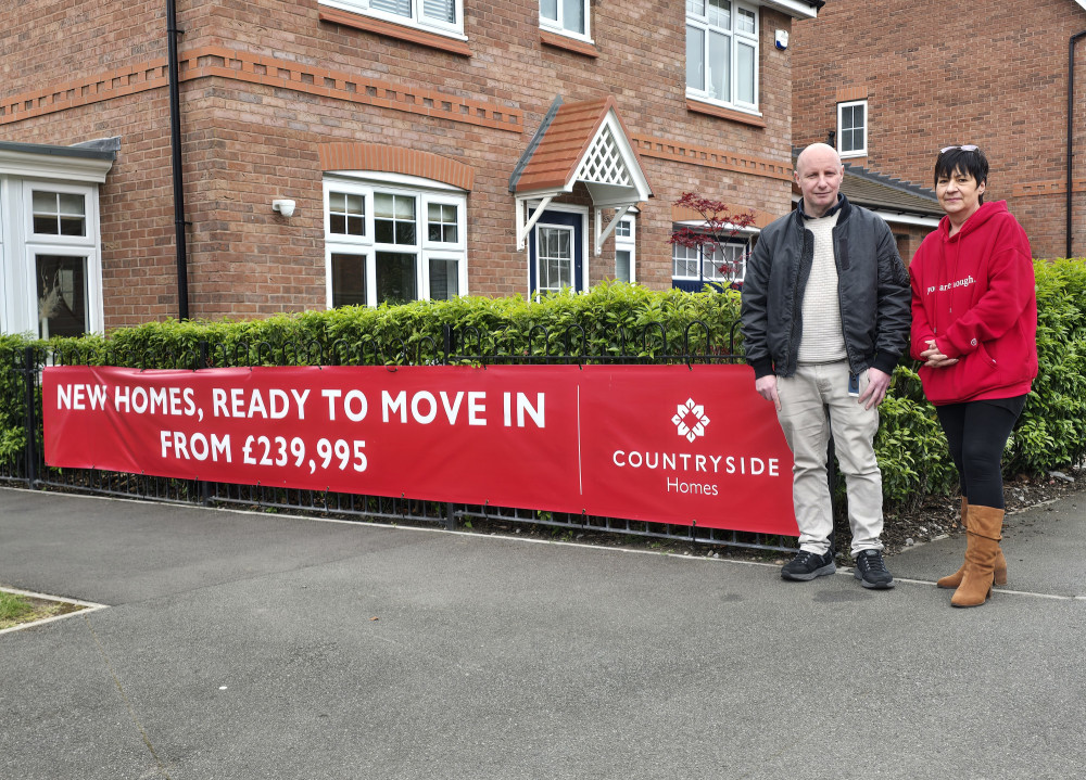 Former Coppenhall Place resident David Simcox, who has lodged a complaint against the council, with Claire McLellan on the Crewe estate. (Image: Belinda Ryan, LDRS) 