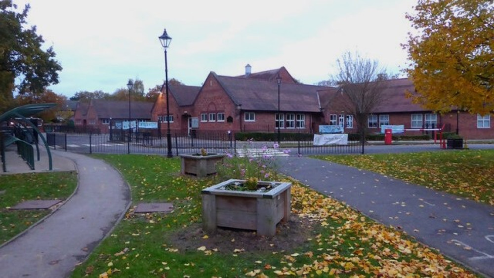 Inspectors awarded Dickens Heath Community Primary School a “strong standard” judgement in six key categories, with one area meeting the “expected standard” (Image: Wikimedia Commons) 