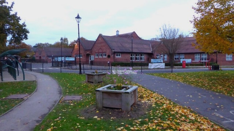 Inspectors awarded Dickens Heath Community Primary School a “strong standard” judgement in six key categories, with one area meeting the “expected standard” (Image: Wikimedia Commons) 