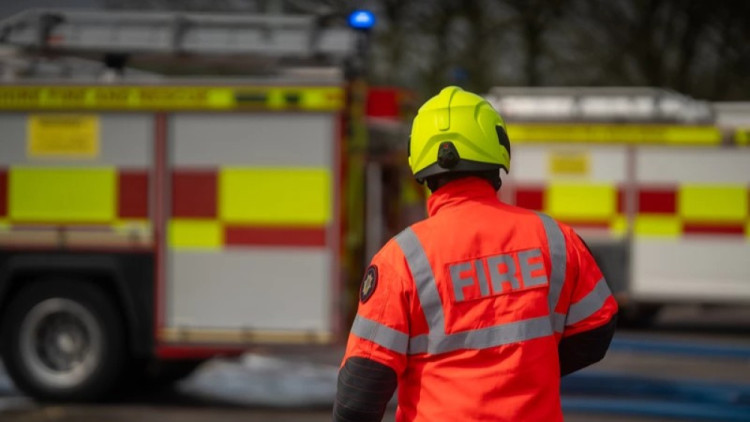 Staffordshire Fire and Rescue Service is working to extinguish a wildfire at Park Hall Country Park (image via Staffordshire Fire and Rescue Service)
