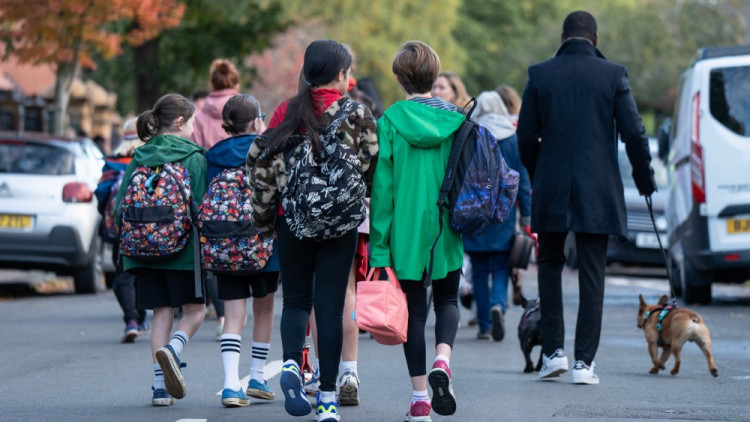  A Stockport road is set to close on five days of the week as part of a move to tackle 'speeding' and 'dangerous' parking near a school (Image - TfGM)