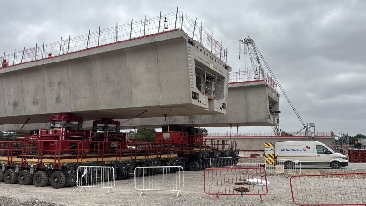 Concrete structures forming the viaduct will be moved on a mechanical platform at a speed of 2km an hour (Image: Nub News) 