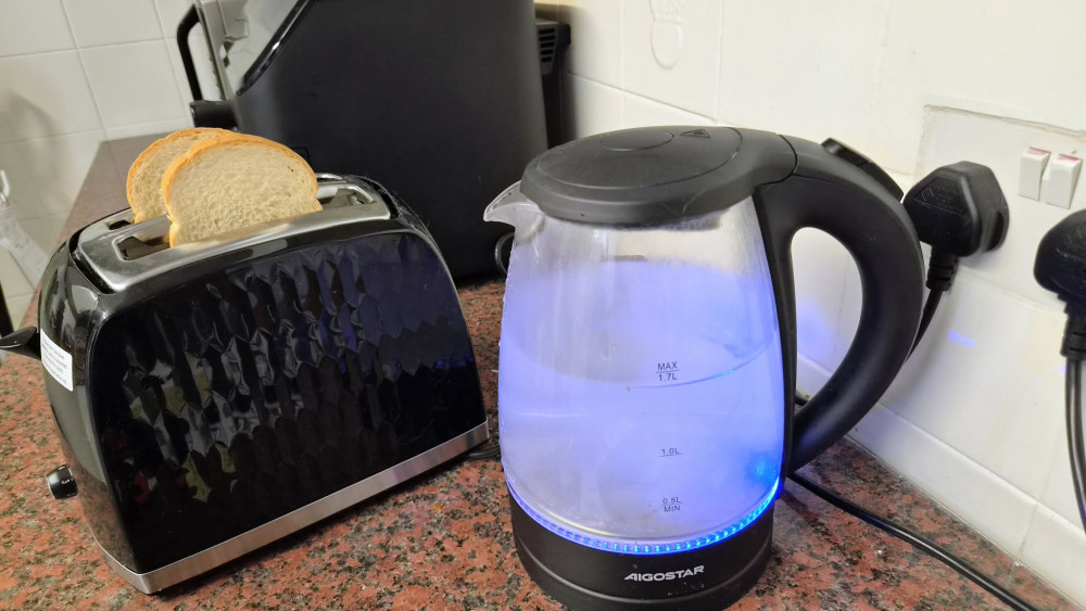 Crewe and Nantwich MP, Connor Naismith, has welcomed the 'immediate action' taken by the Prime Minister to take VAT off energy bills from 1 October, 2026 (Photo: Nub News).