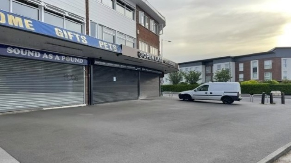 The grocery store is yet to open at a vacant unit which was formerly a menswear shop (Photo: LDRS)