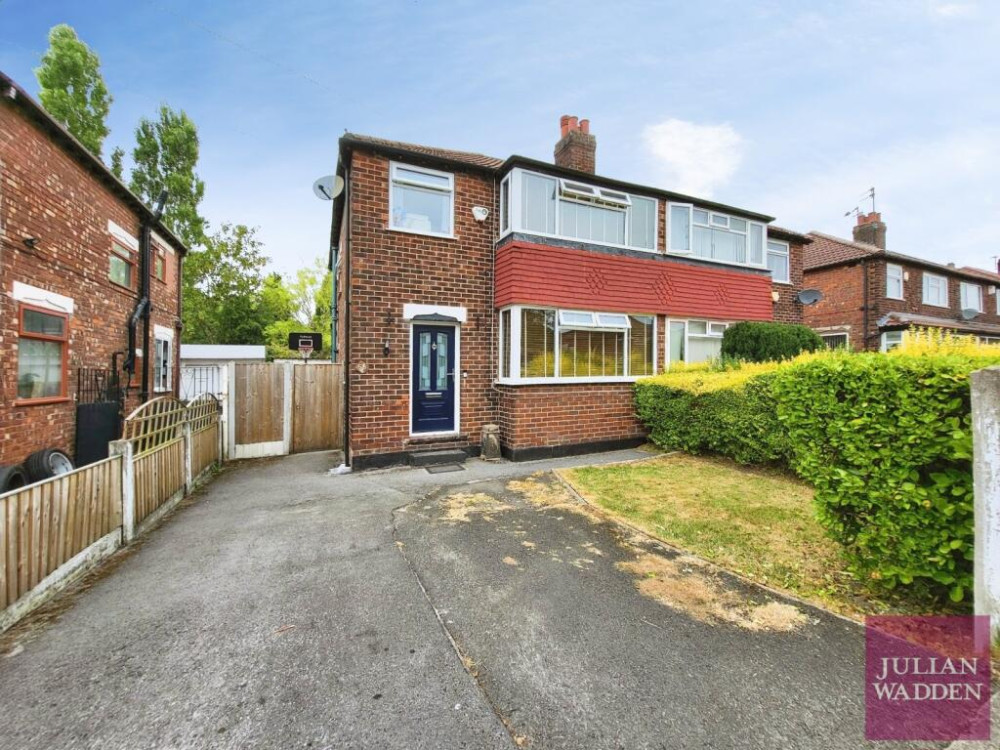 Our friends and sponsors at Julian Wadden present this lovely semi-detached in Reddish with a well-presented interior (Image - Julian Wadden)