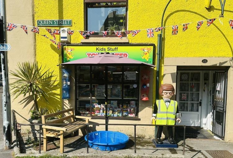 Customers say Queen Street will not be the same as Kids Stuff Wells Toy Shop prepares to close.