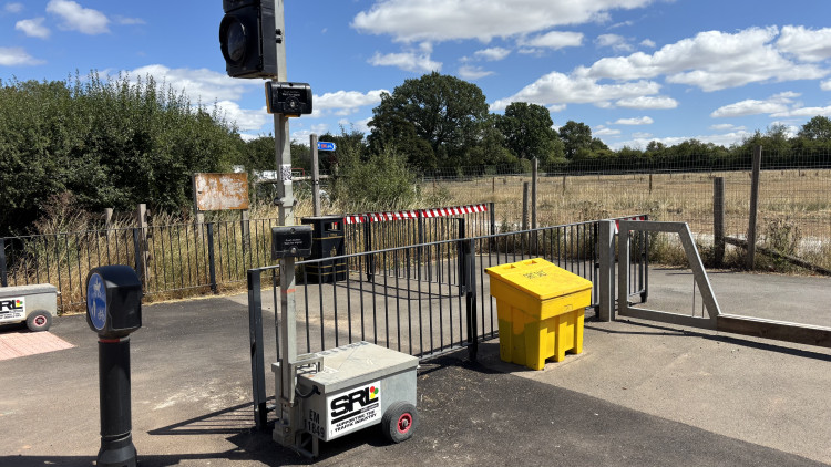 GALLERY: Images of the Waste Lane equestrian crossing, HS2 site, and Waste Lane over bridge (Photos: Nub News)