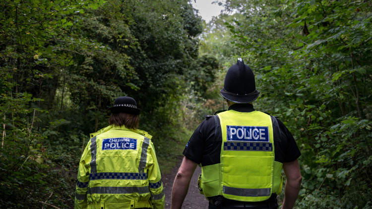 Four officers from Cheshire Constabulary and four members of the public have been thanked for their efforts in administering emergency first aid to a seriously injured child (Image via: Cheshire Constabulary)