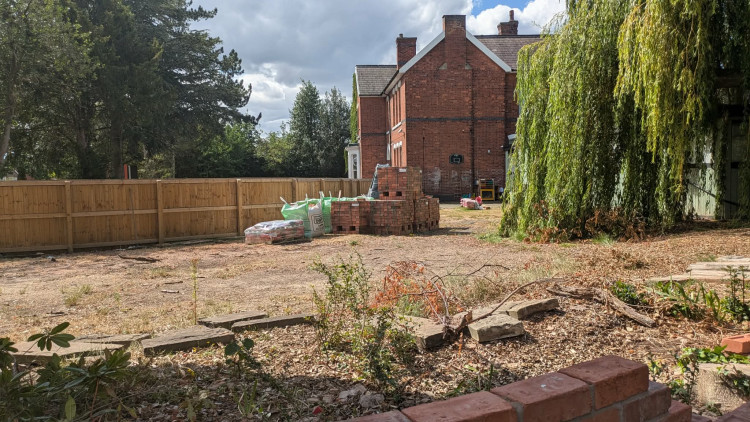 The wall at the front of the prestigious Victorian building in Congleton Road is being rebuilt. (Photo: Nub News)
