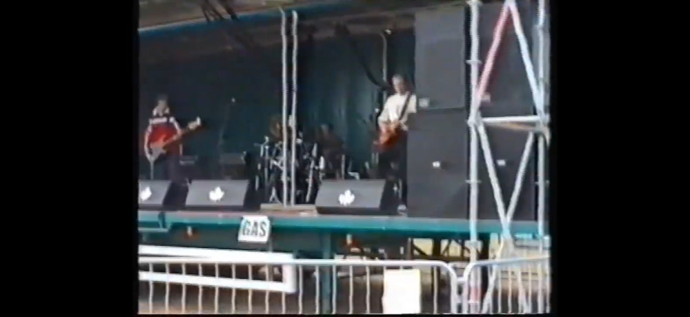 GAS on stage at Thurrock Festival 1999 T99