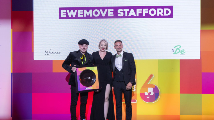 EweMove Stafford received the prize for Customer Service Excellence (image via EweMove Stafford)