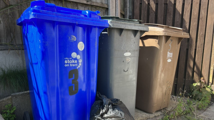 Recycling boxes and blue recycling bins will no longer be collected separately as part of the new service (image via Nub News)
