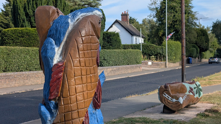 Madeley painted bench and sculpture (image via LDRS)