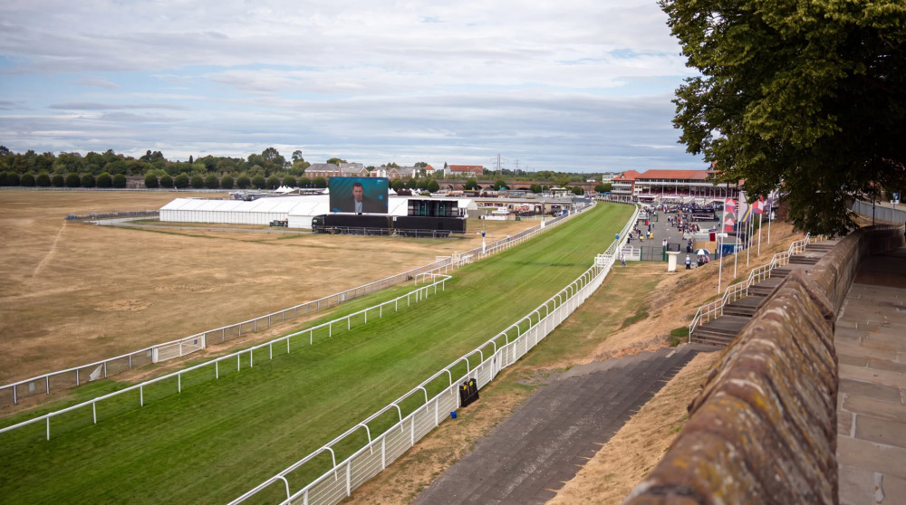 Two of music's most iconic names will perform at Chester Racecourse later this month (Image via: Chester Racecourse)