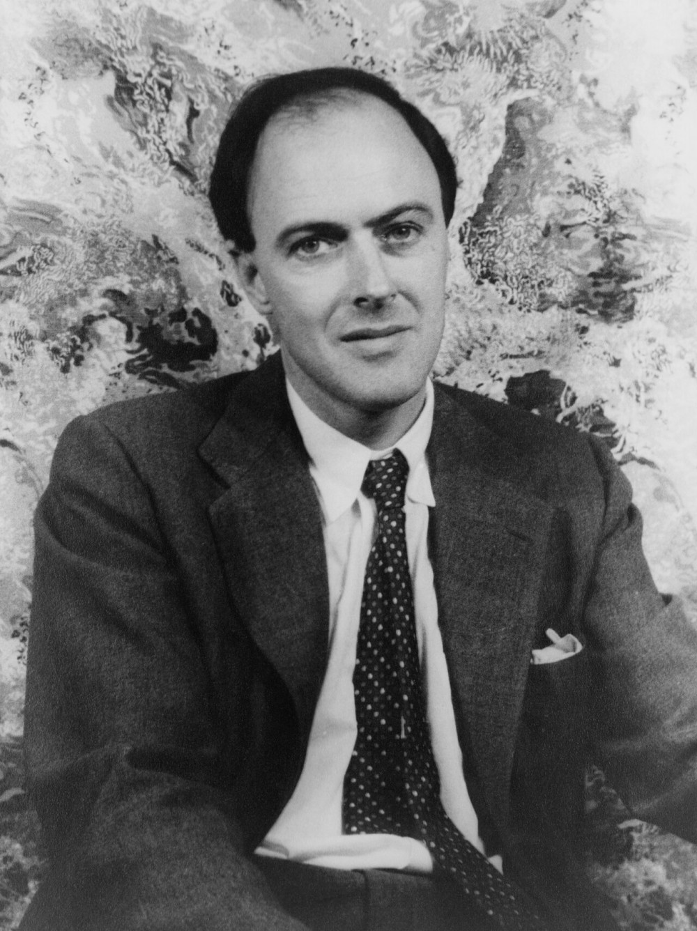 Roald Dahl wrote children's books and poems. Are there any local poets who would like to help 5th Alsager Brownies? (Photo: Wikipedia) 