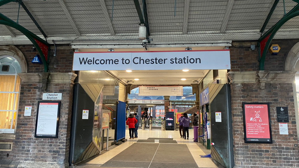 Chester has topped a new list of the best dog-friendly train trips from Manchester (Nub News)
