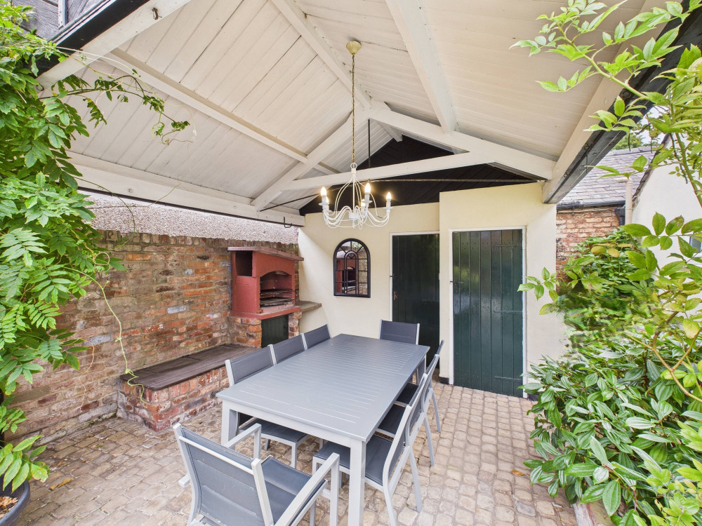 Pergola (Credit: Bespoke by Northwood)