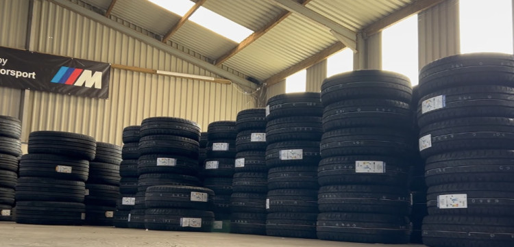 Police recover £500k in suspected stolen goods in Warwick after a tip-off leading to the arrest of a 53-year-old man on suspicion of handling stolen goods (image via Warwick Police) 