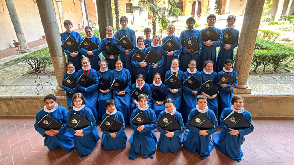 Wells Cathedral Choir's group photo