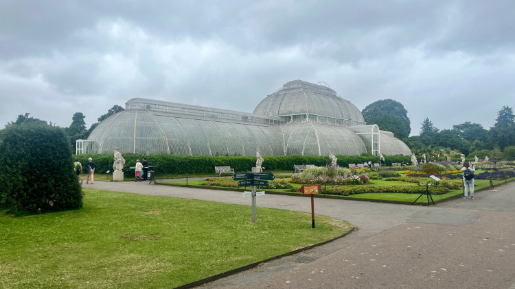 The temperature recorded at Kew Gardens on 13 August makes it the fifth hottest ever in England's history (credit: Nub News).
