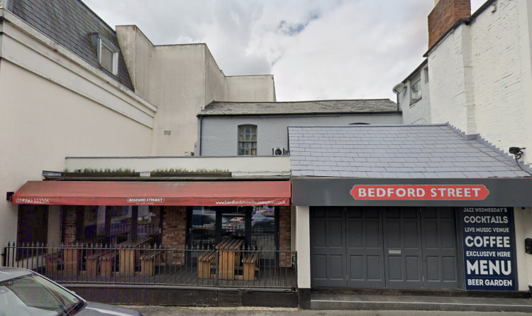(images via Google Map)