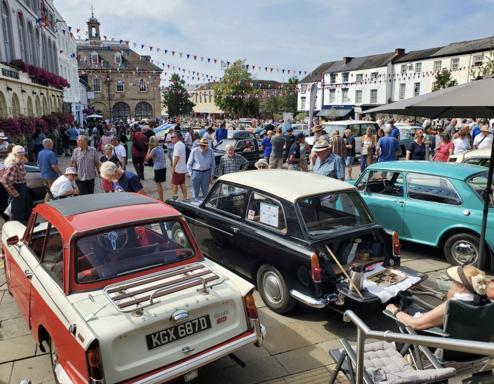 Warwick's Classic Car Show returned on Saturday, 16 August (image via Geoff Ousbey)