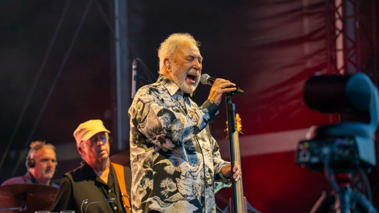 Tom Jones and Nile Rodgers & CHIC recently performed to more than 17,000 people at Chester Racecourse (Image via: Chester Racecourse)