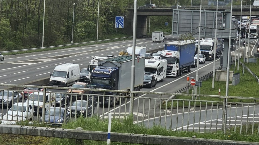 Emergency resurfacing work to the M6 northbound between J15 and J16 has been completed (image via Nub News)