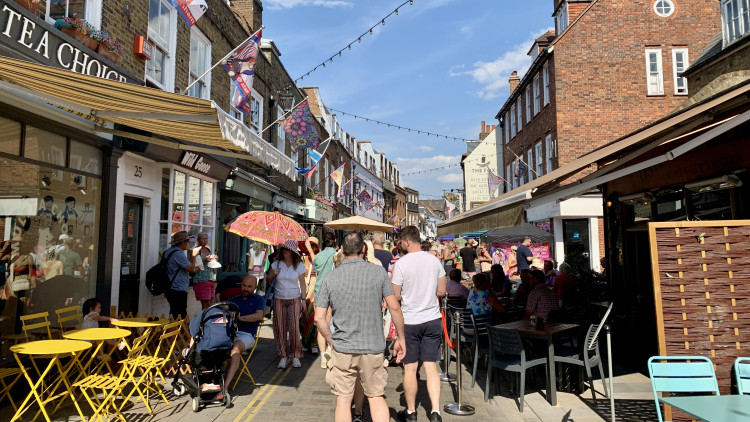 Richmond borough has been ranked among the top ten 'friendliest' places in the UK in a recent survey (credit: Nub News).
