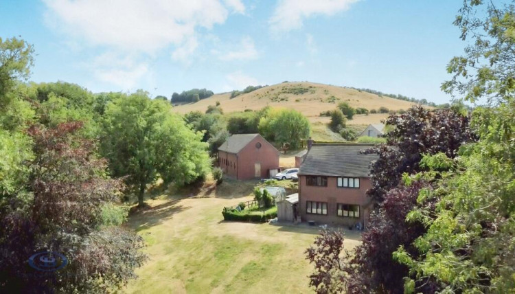 Check out this stunning four bedroom detached farmhouse situated on a plot of over 2.5 acres. (Photo: Stephenson Browne)