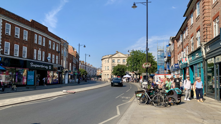 Enjoy The Jazz Sanctuary's garden show, chess club for 11–16-year-olds and more this weekend in Twickenham (credit: Nub News).