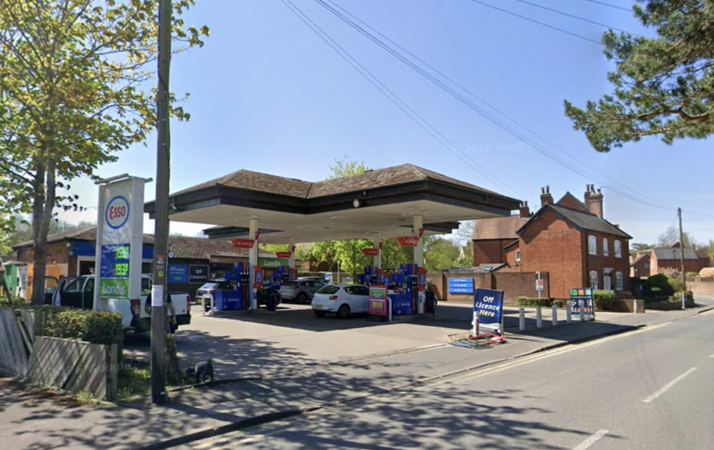 Plans have now been approved for the Esso garage on Kenilworth Road (image via Google Maps)
