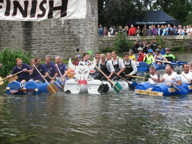 Wells Moat Boat Race returns on Bank Holiday Monday (File photo) 