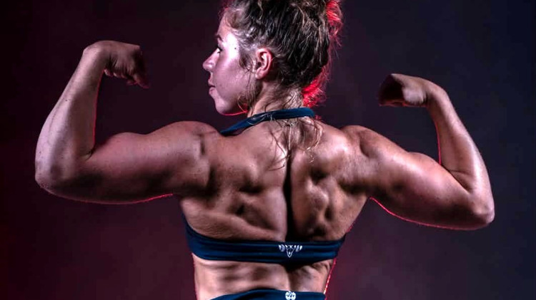 Laura Summers placed third on her return to competitive bodybuilding and has now been invited to compete internationally. (Supplied) 