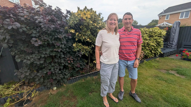 Steve Nixon is now back with wife Anne after his epic 60 day bike ride across America. (Photo: Nub News)